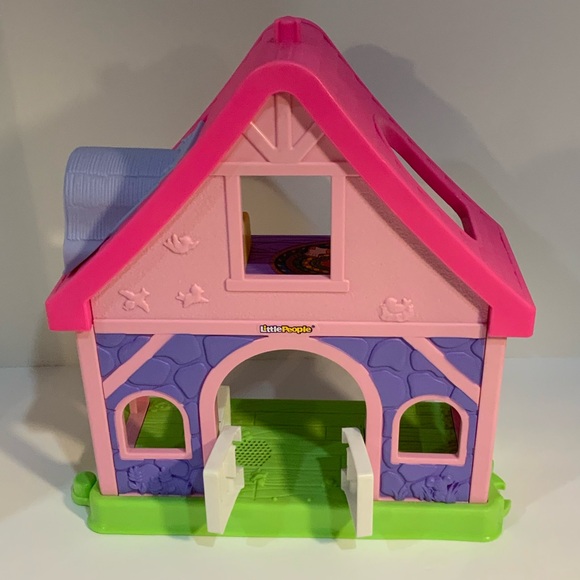 Fisher Price/Little People Stables - Picture 2 of 14